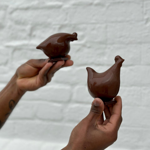 🐇 Galinha de Chocolate Negro